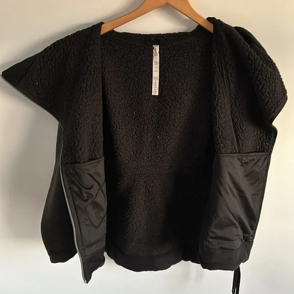 Lululemon Cozy Up Jacket Charcoal Gray Black Lightweight Coat Size 6 - Picture 17 of 17